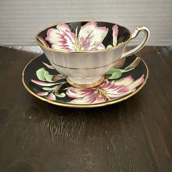 ROYAL GRAFTON Bone China England Black Floral Orchid Gold Trim Set Cup & Saucer - Picture 1 of 6